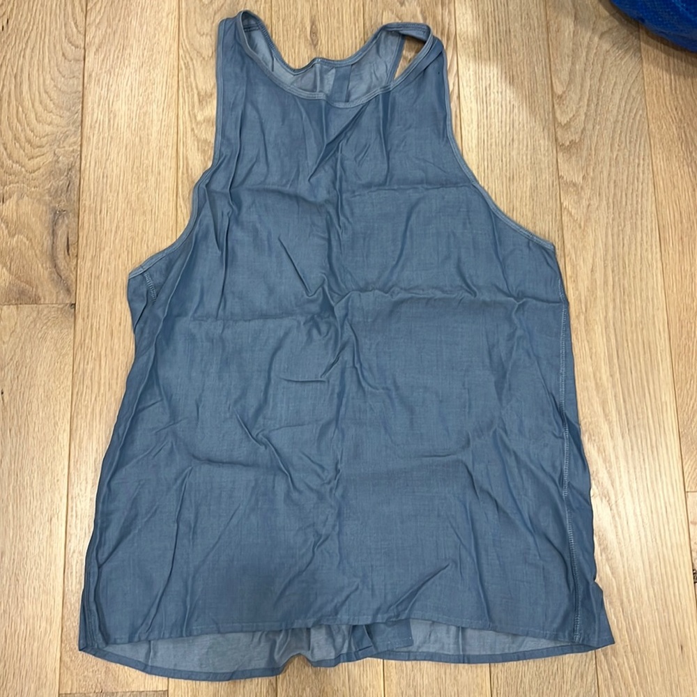 NWOT Lululemon Open Back Chambray Tank. No tag likely size med or 8/10